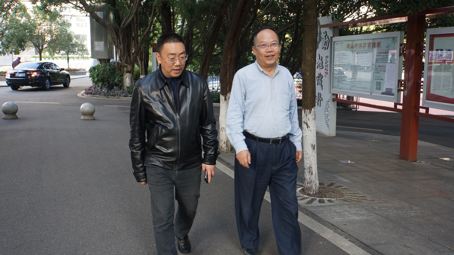 省教育厅总督学傅明一行到南山中学调研 - 四川省绵阳