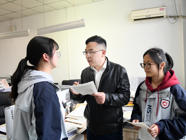绵阳南山中学王小波2.JPG