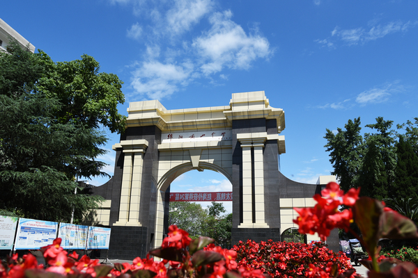 01南山正大门.JPG