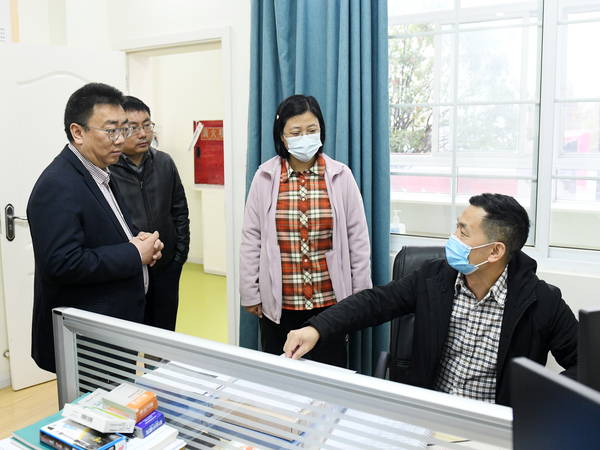 王永昭到南山中学检查督导工作